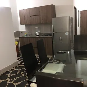Apartamento Amplio En Laureles, Excelente Ubicacion, 3 Alcobas 403 Apartamento