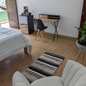 Habitacion Privada En El Poblado. Lo Mejor De Muy Cerca Habitación en casa particular