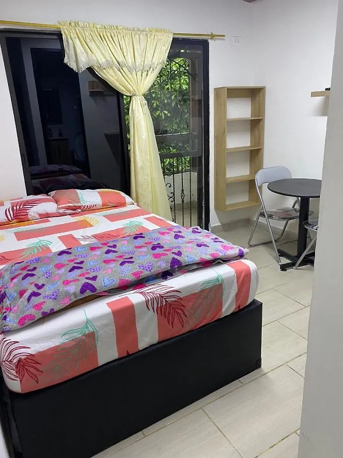 Habitacion Amoblada Sector Laureles-Estadio Hasta 3 Personas Santorini location